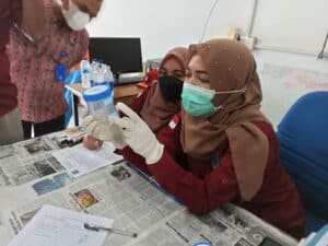 Pelaksanaan Tes Urine bagi seluruh Warga Binaan Pemasyarakatan di Rumah Tahanan Negara Klas IIB Tanjung Balai Karimun