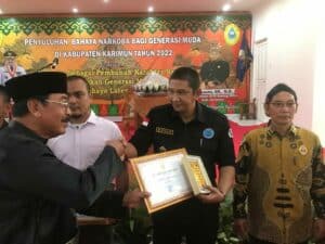 BNN Kabupaten Karimun Bersama Paguyuban Warga Jawa Among Mitro Berikan Sosialisasi kepada Masyarakat Tanjung Batu. BNN Kabupaten Karimun Bersama Paguyuban Warga Jawa Among Mitro Berikan Sosialisasi kepada Masyarakat Tanjung Batu.